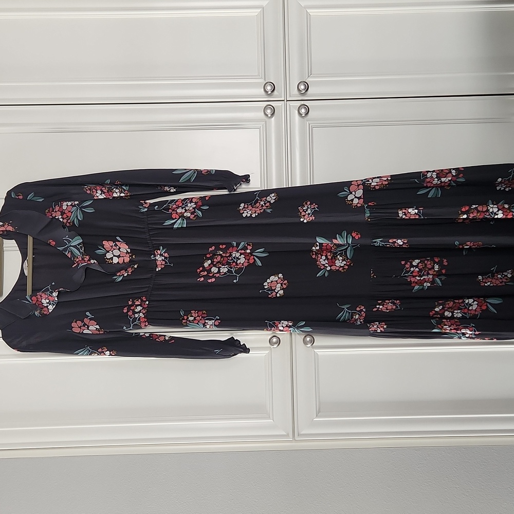 LOFT Black Floral Maxi Dress - Picture 4 of 11